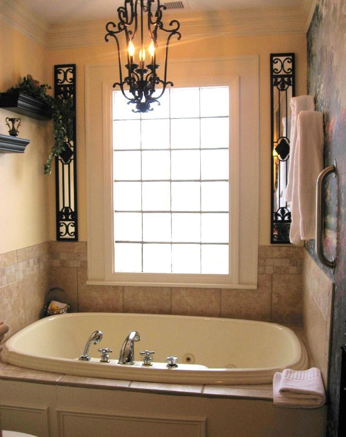 King Room,917838745:JPEG